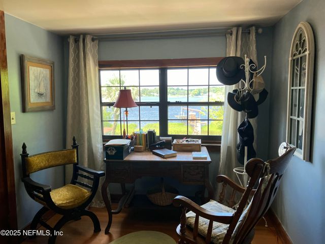 1375 CEDAR BAY Road, Jacksonville, FL 32218