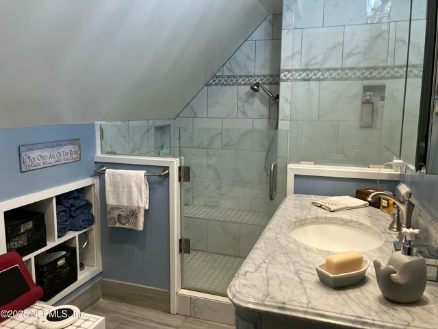 1375 CEDAR BAY Road, Jacksonville, FL 32218