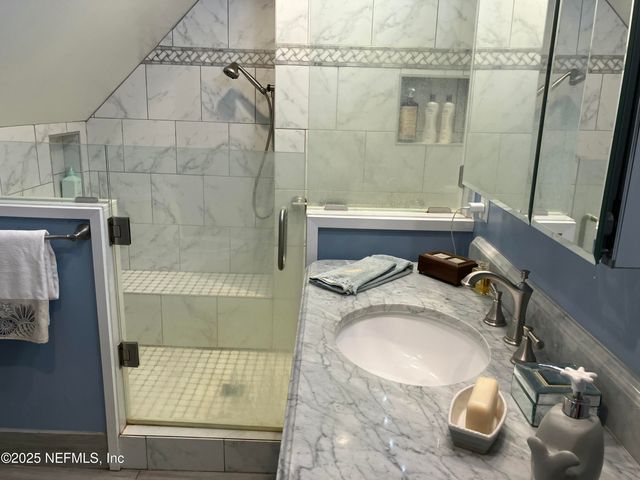 1375 CEDAR BAY Road, Jacksonville, FL 32218