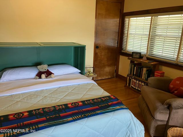 1375 CEDAR BAY Road, Jacksonville, FL 32218