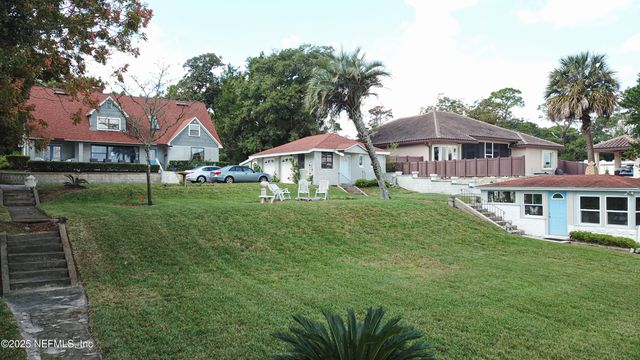 1375 CEDAR BAY Road, Jacksonville, FL 32218