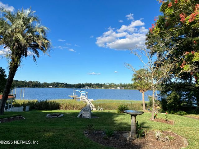 1375 CEDAR BAY Road, Jacksonville, FL 32218