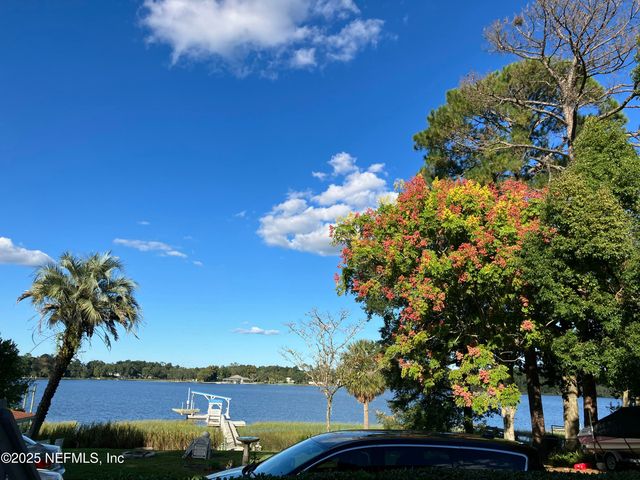 1375 CEDAR BAY Road, Jacksonville, FL 32218