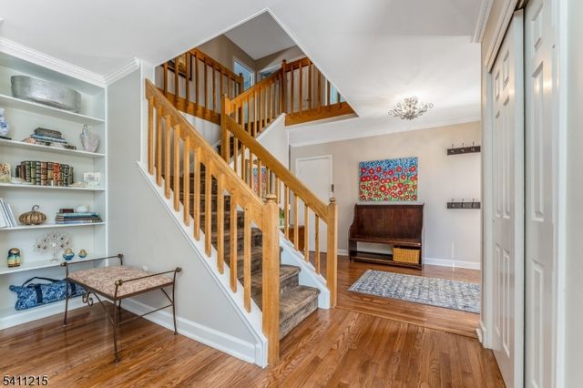 16 Aberdeen Cir, Raritan Twp., NJ 08822