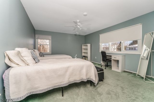 16 Aberdeen Cir, Raritan Twp., NJ 08822