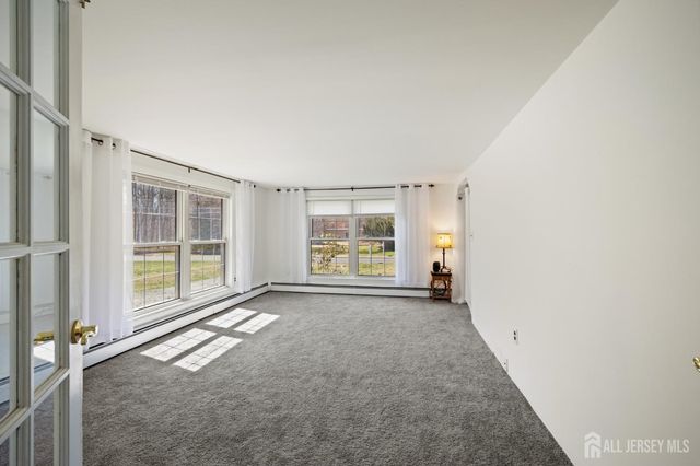 1042 Maxim Southard Road, Howell, NJ 07731
