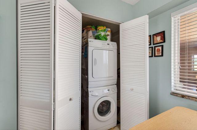 7006 Huntington Lane 404, Delray Beach, FL 33446