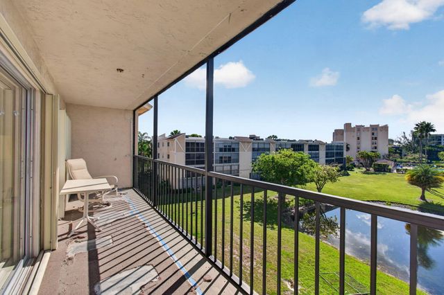 7006 Huntington Lane 404, Delray Beach, FL 33446