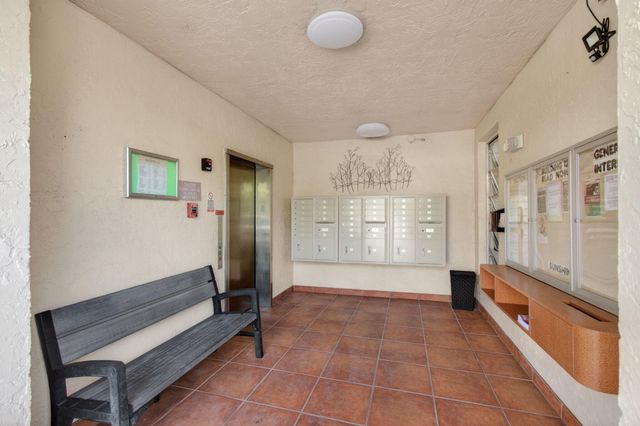 7006 Huntington Lane 404, Delray Beach, FL 33446