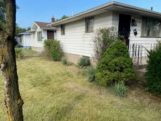 1985 M L King Drive, Gary, IN 46407