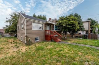 423 Park Avenue N, Renton, WA 98057