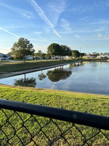 1637 SW Taurus Ln, Port St. Lucie, FL 34984