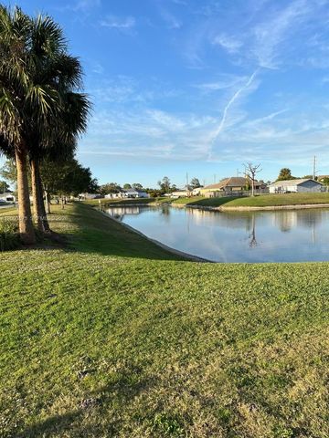 1637 SW Taurus Ln, Port St. Lucie, FL 34984