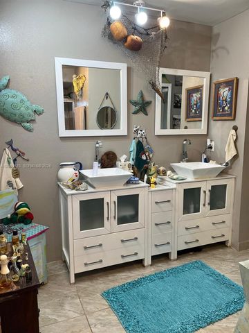 1637 SW Taurus Ln, Port St. Lucie, FL 34984