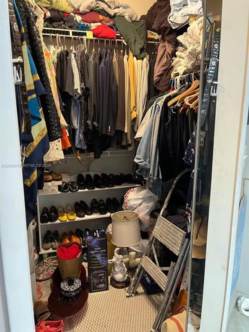 1637 SW Taurus Ln, Port St. Lucie, FL 34984