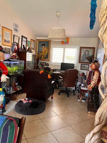 1637 SW Taurus Ln, Port St. Lucie, FL 34984