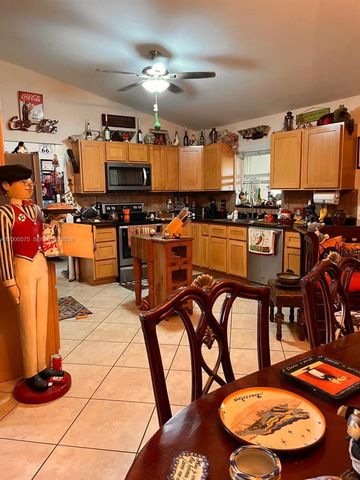 1637 SW Taurus Ln, Port St. Lucie, FL 34984