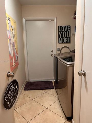 1637 SW Taurus Ln, Port St. Lucie, FL 34984