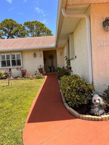1637 SW Taurus Ln, Port St. Lucie, FL 34984