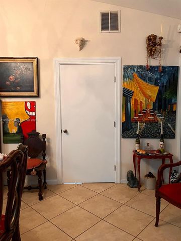 1637 SW Taurus Ln, Port St. Lucie, FL 34984