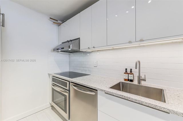 1331 Lincoln Rd 704, Miami Beach, FL 33139