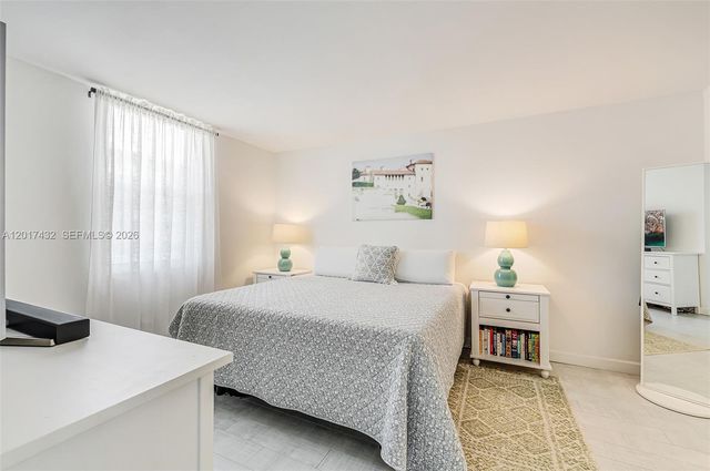 1331 Lincoln Rd 704, Miami Beach, FL 33139