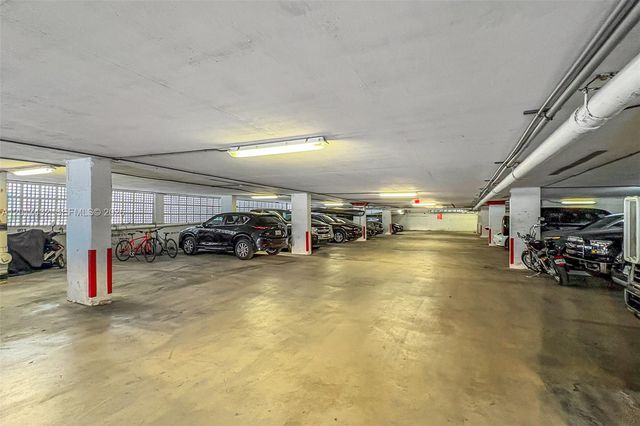 1331 Lincoln Rd 704, Miami Beach, FL 33139
