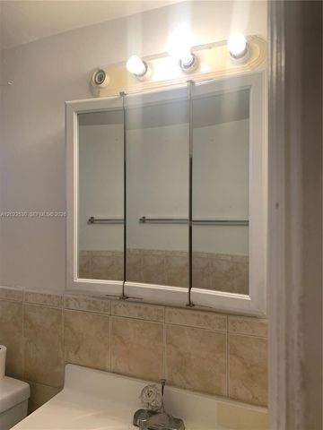 1090 NE 129th Street 202, North Miami, FL 33161