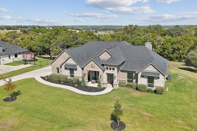 300 Oak Meadow Lane, Weatherford, TX 76085
