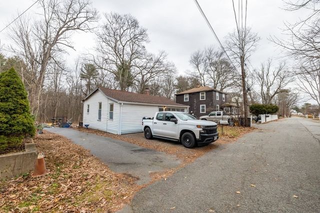 22 Nickerson Ave, Wilmington, MA 01887