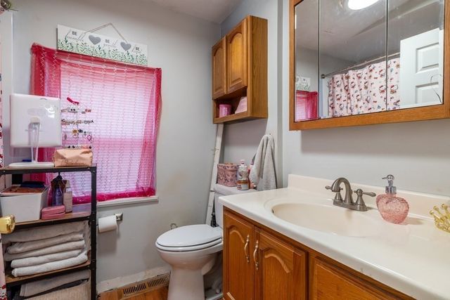 22 Nickerson Ave, Wilmington, MA 01887