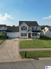 127 Longsdale Court, Radcliff, KY 40160