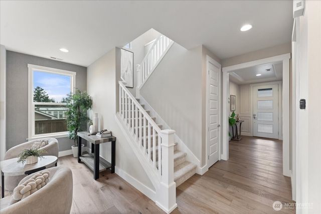 12908 136th Place NE, Kirkland, WA 98034