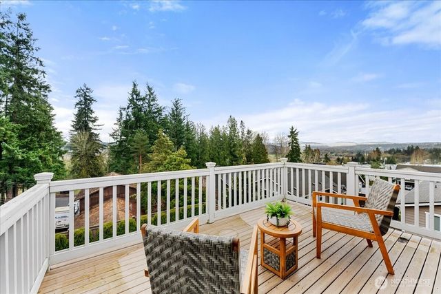 12908 136th Place NE, Kirkland, WA 98034