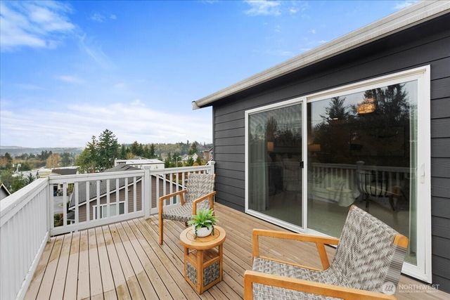 12908 136th Place NE, Kirkland, WA 98034