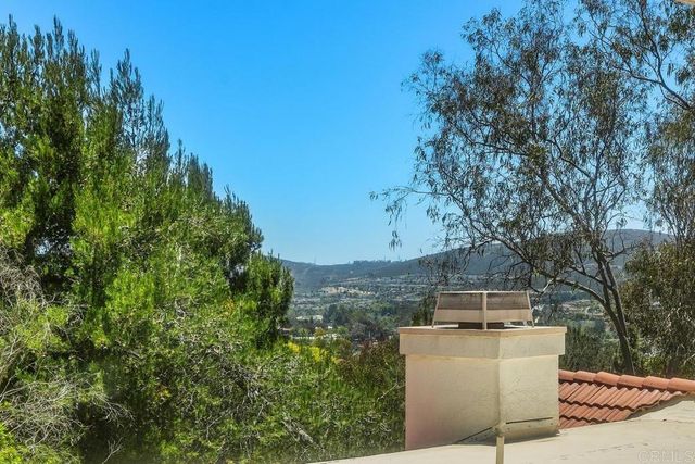 3150 Avenida Topanga, Carlsbad, CA 92009
