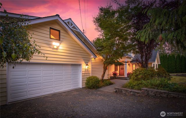 19303 BROADWAY AVENUE, Snohomish, WA 98296