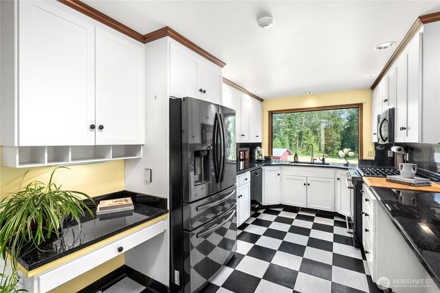 19303 BROADWAY AVENUE, Snohomish, WA 98296