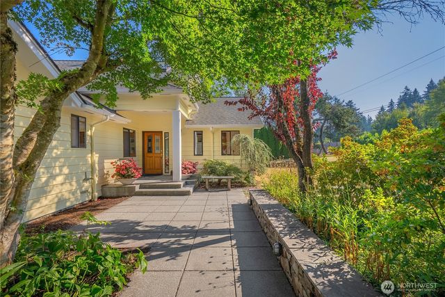 19303 BROADWAY AVENUE, Snohomish, WA 98296