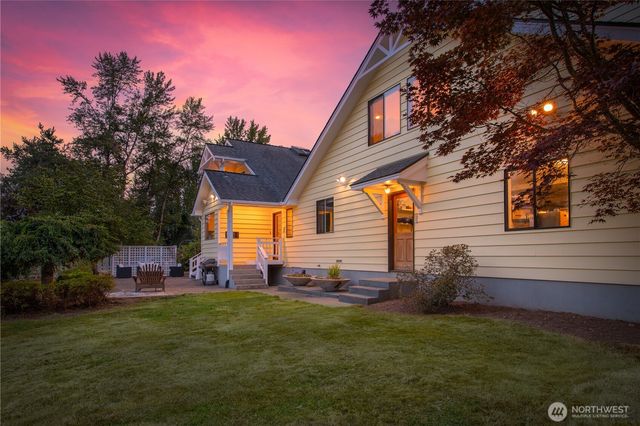 19303 BROADWAY AVENUE, Snohomish, WA 98296