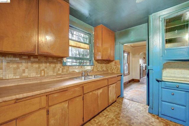 1707 78Th Ave, Oakland, CA 94621