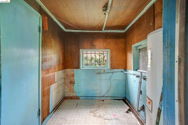 1707 78Th Ave, Oakland, CA 94621