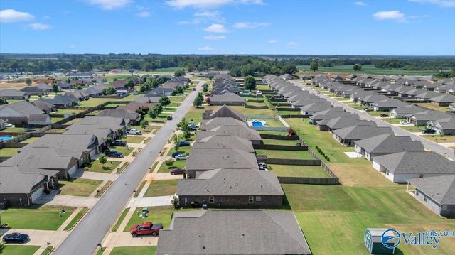 14709 Norfleet Drive, Athens, AL 35613