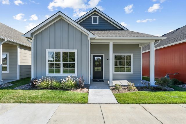 433 E Lexington Ln, Andover, KS 67002