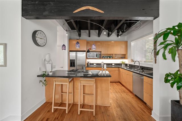 2303 Whitney Street A, Houston, TX 77006