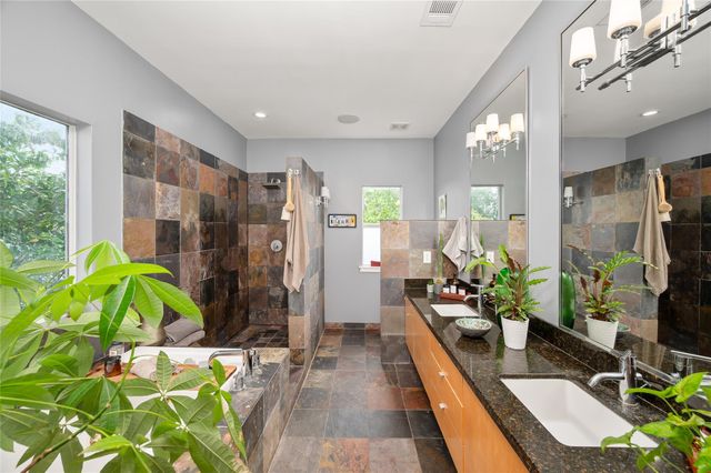 2303 Whitney Street A, Houston, TX 77006