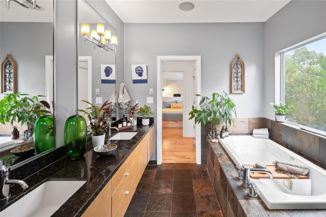 2303 Whitney Street A, Houston, TX 77006