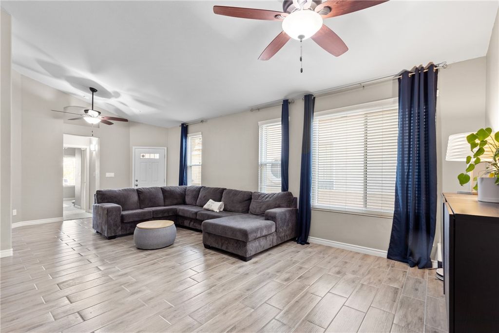 1715 Talon Avenue, Henderson, NV 89074 — photo 4