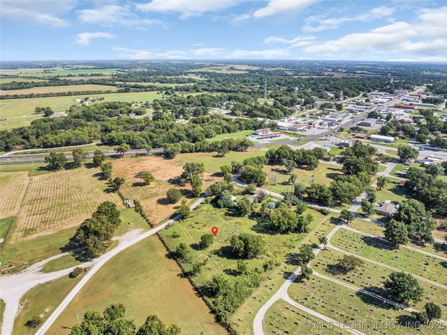 800 W Main Street, Davis, OK 73030