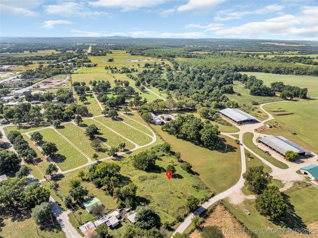 800 W Main Street, Davis, OK 73030